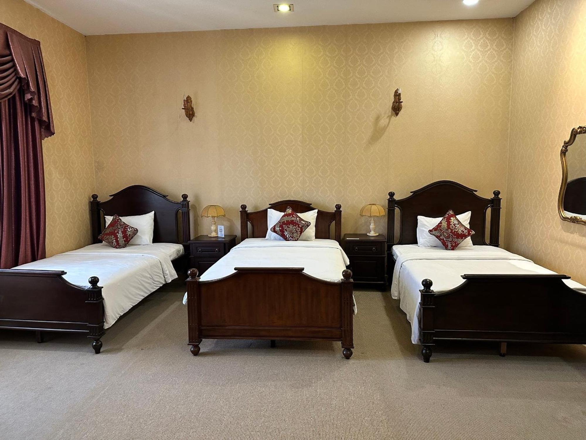 Hidden Mansions Saigon Khu nghỉ mát 4*